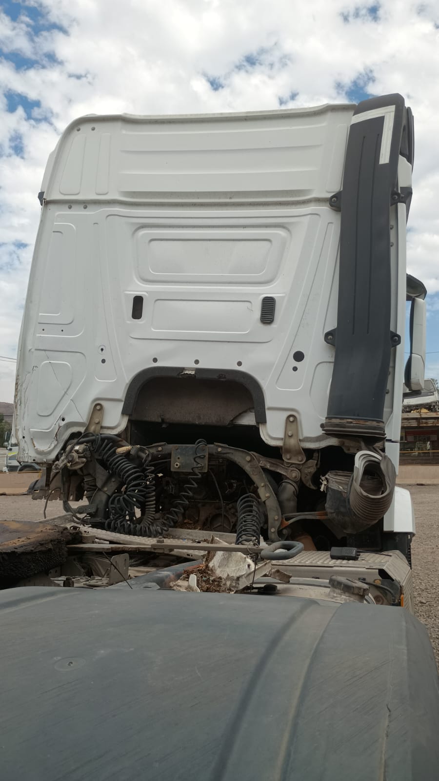  Mercedes-Benz NEW ACTROS 1845 2018    EN DESARME
